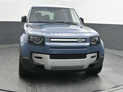 2025 Land Rover Defender P300