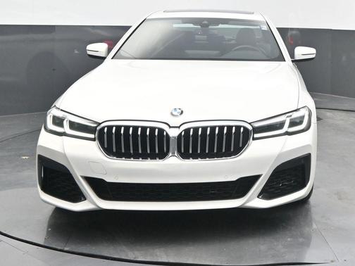 2022 BMW 540 i