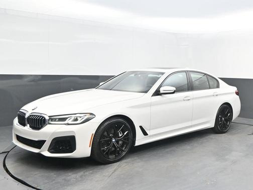 2022 BMW 540 i