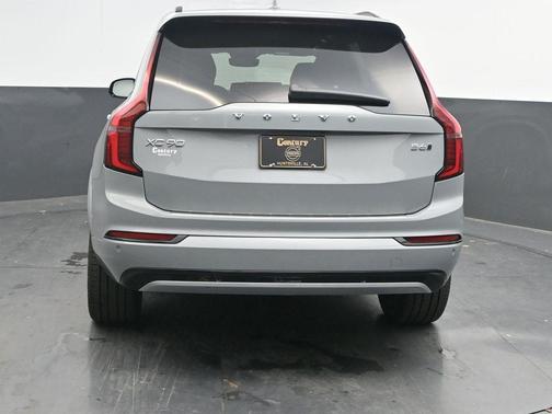 2026 Volvo XC90 B6 Ultra Dark Theme 7-Seater