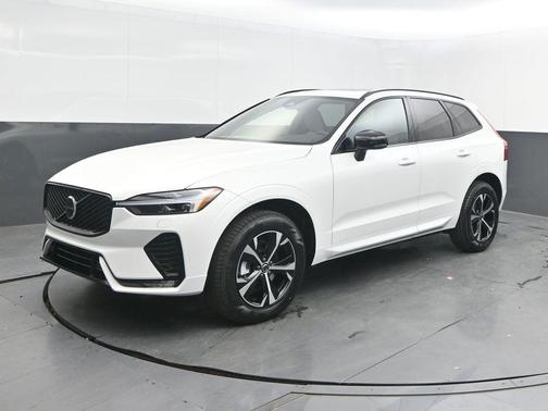 Crystal White 2026 Volvo XC60 B5 Core