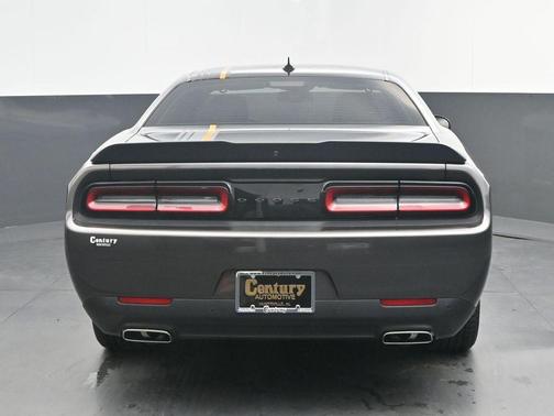 Granite Crystal Clearcoat Metallic 2023 Dodge Challenger GT