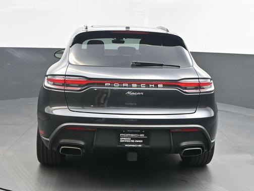 2025 Porsche Macan 