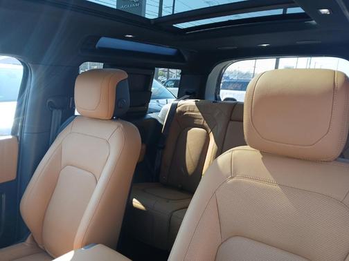 2024 Land Rover Defender P525 V8