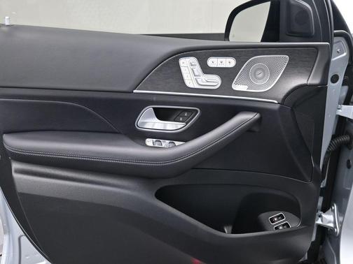 2025 Mercedes-Benz GLE 450e 4MATIC