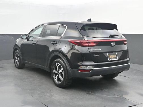 Black Cherry Pearl 2021 Kia Sportage LX