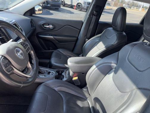 2021 Jeep Cherokee Latitude Lux