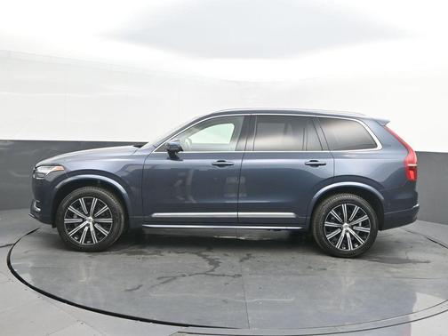 2024 Volvo XC90 B5 Plus Bright Theme