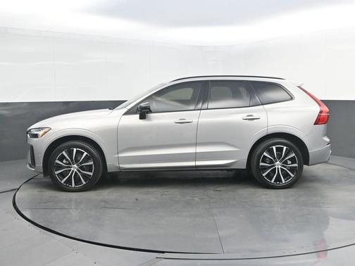 Silver 2024 Volvo XC60 B5 Plus Dark Theme