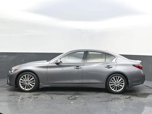 2023 INFINITI Q50 LUXE