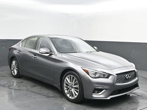 2023 INFINITI Q50 LUXE