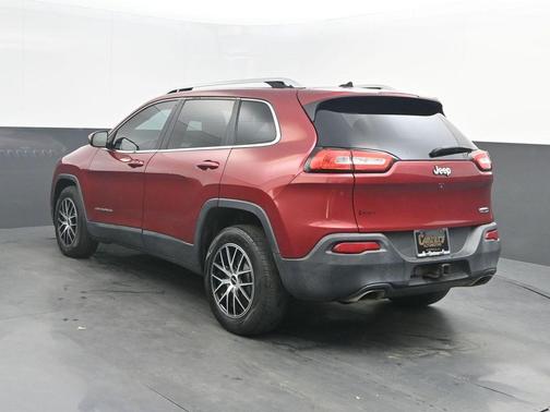 Deep Cherry Red Crystal Pearlcoat 2015 Jeep Cherokee Latitude