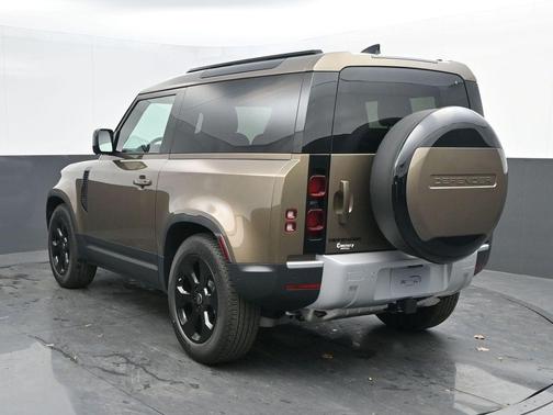 2025 Land Rover Defender P300 S