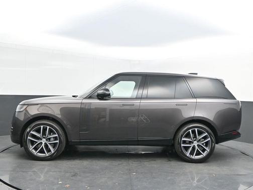 2025 Land Rover Range Rover P400 SE