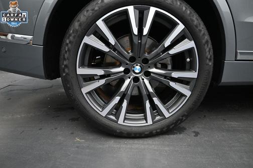 Skyscraper Gray Metallic 2024 BMW X7 xDrive40i