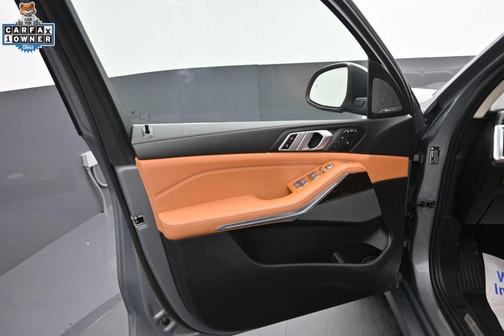 Skyscraper Gray Metallic 2024 BMW X7 xDrive40i
