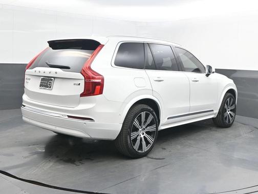 2025 Volvo XC90 B6 Ultra
