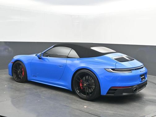 2022 Porsche 911 Carrera GTS