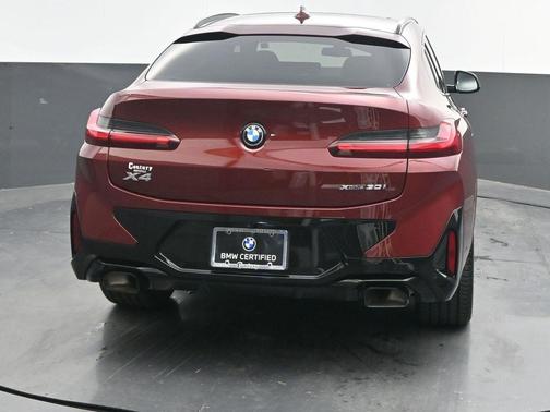2025 BMW X4 xDrive30i