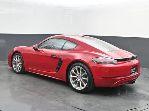 2018 Porsche 718 Cayman S