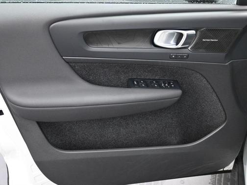 2023 Volvo XC40 Recharge Pure Electric Twin Ultimate