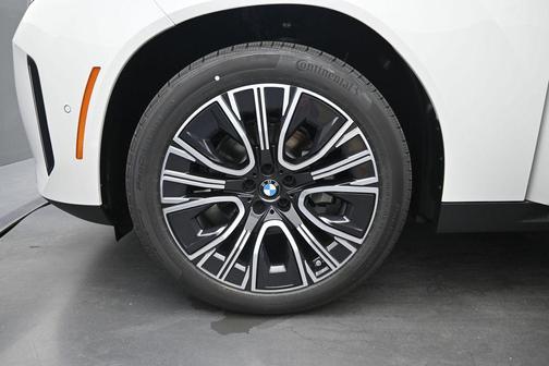 White Metallic 2026 BMW X3 30 xDrive