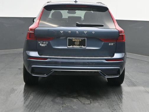 2026 Volvo XC60 B5 Ultra