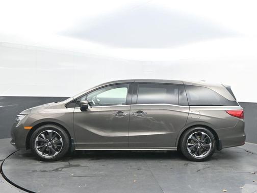 2021 Honda Odyssey Elite