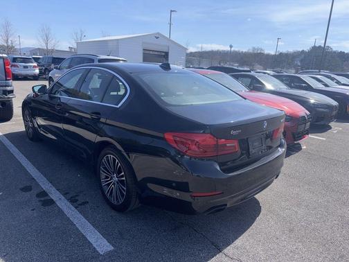 2019 BMW 540 i