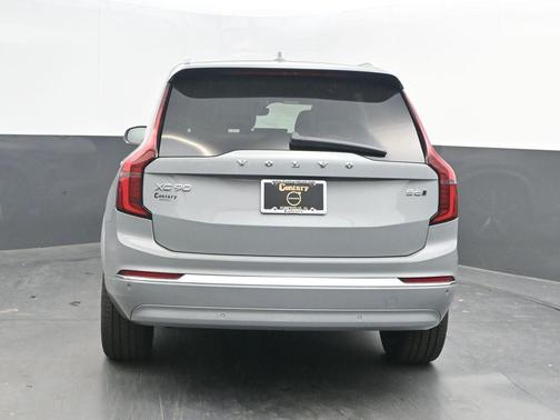 Gray Metallic 2026 Volvo XC90 B6 Core