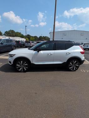 2022 Volvo XC40 Recharge Pure Electric P8 Twin Plus