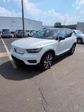 2022 Volvo XC40 Recharge Pure Electric P8 Twin Plus