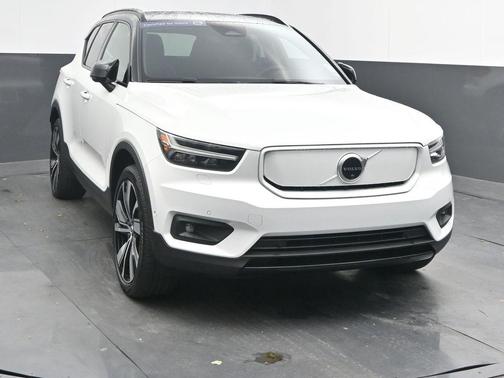 2022 Volvo XC40 Recharge Pure Electric P8 Twin Plus