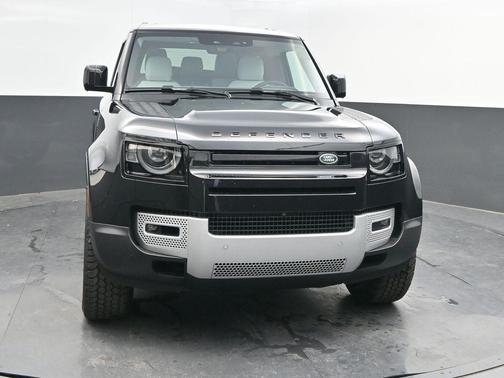 2025 Land Rover Defender P300 S
