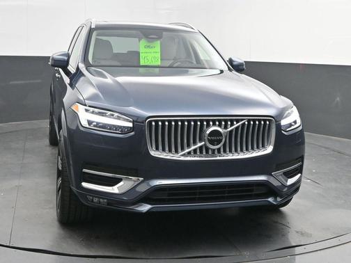 2024 Volvo XC90 B6 Plus Bright Theme 7-Seater