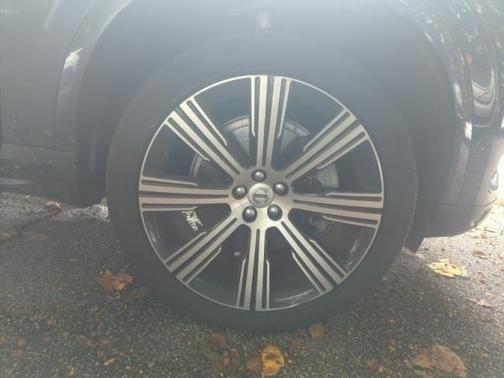 2024 Volvo XC90 B6 Plus Bright Theme 7-Seater