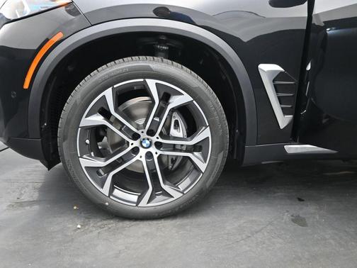 0475 2026 BMW X5 sDrive40i
