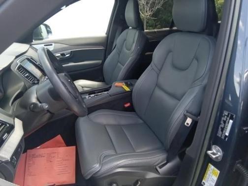 2022 Volvo XC90 T6 Inscription 7 Passenger