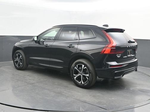2026 Volvo XC60 B5 Core