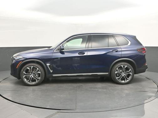 Blue 2026 BMW X5 xDrive40i