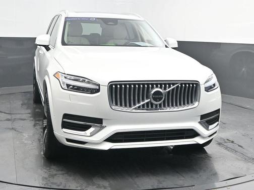 2024 Volvo XC90 Recharge Plug-In Hybrid T8 Ultimate Bright Theme 7-Seater