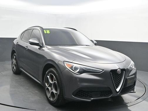 Vesuvio Gray Metallic 2018 Alfa Romeo Stelvio Base