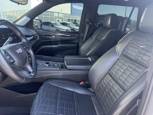 2023 Cadillac Escalade Sport Platinum