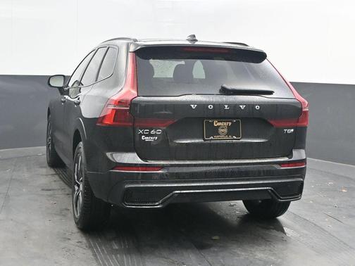 2026 Volvo XC60 Plug-In Hybrid T8 Core