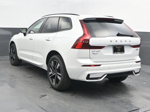 2026 Volvo XC60 B5 Core