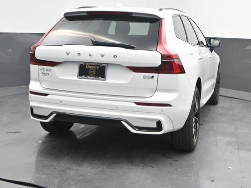 2026 Volvo XC60 B5 Core