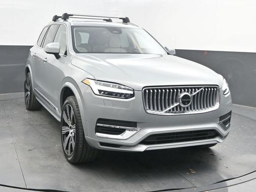 2024 Volvo XC90 Recharge Plug-In Hybrid T8 Plus Bright Theme 7 Passenger