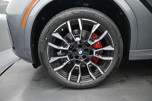0C4W 2027 BMW X6 xDrive40i