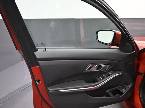 2022 BMW 330 i