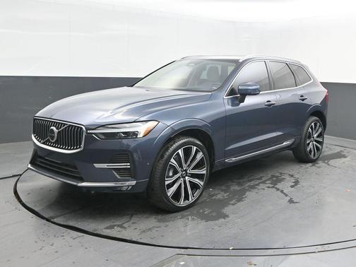 2023 Volvo XC60 B5 Ultimate Bright Theme